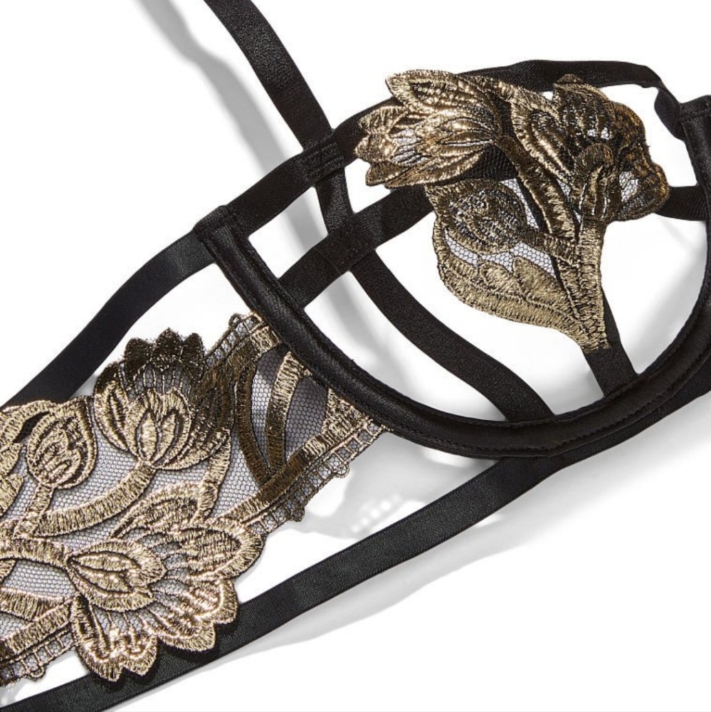 🆕️VS VERY SEXY Strappy Embroidered Open Cup Balconette Bra Size 36B - Picture 8 of 16